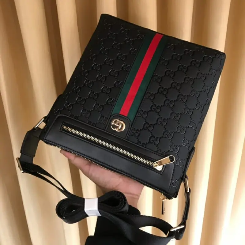 gucci aaa homme mini sac a main s_10547a42